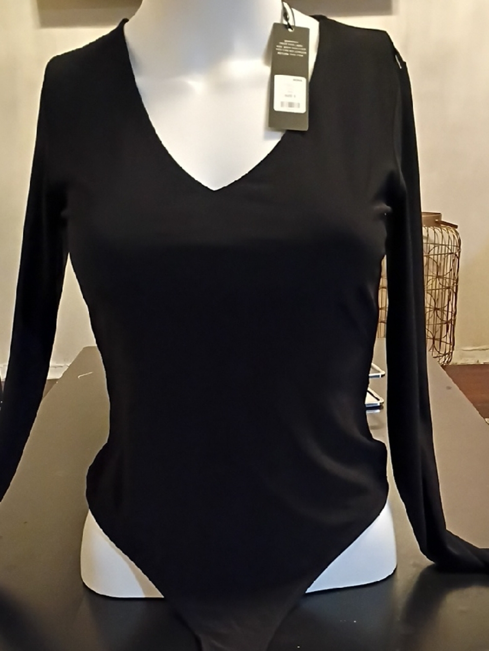 Fashion Nova Black Long-Sleeve V-Neck Bodysuit